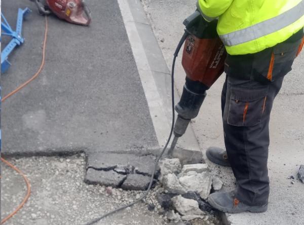 Ulica Zbrody vo Vajnoroch a oprava chodníkov